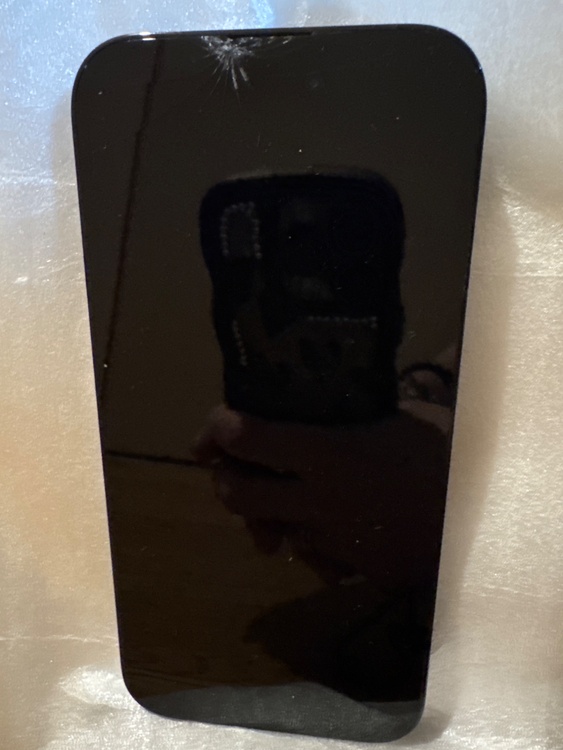 iPhone 15 Pro 128GB Softbank（スマホ）の商品画像 - 査定依頼日：2026年1月7日 - 最高査定価格：77,000円