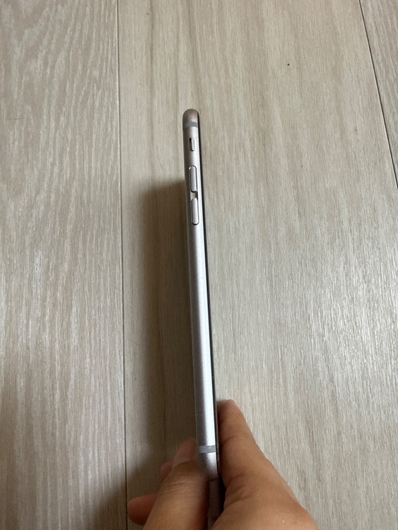 iPhone6S 128GB 画面割れ有り （スマホ）の商品画像 - 査定依頼日：2026年4月5日 - 最高査定価格：1,000円