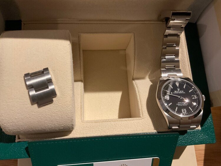 ロレックス エクスプローラー 21427（高級時計）の商品画像 - 査定依頼日：2024年12月25日 - 最高査定価格：1,150,000円