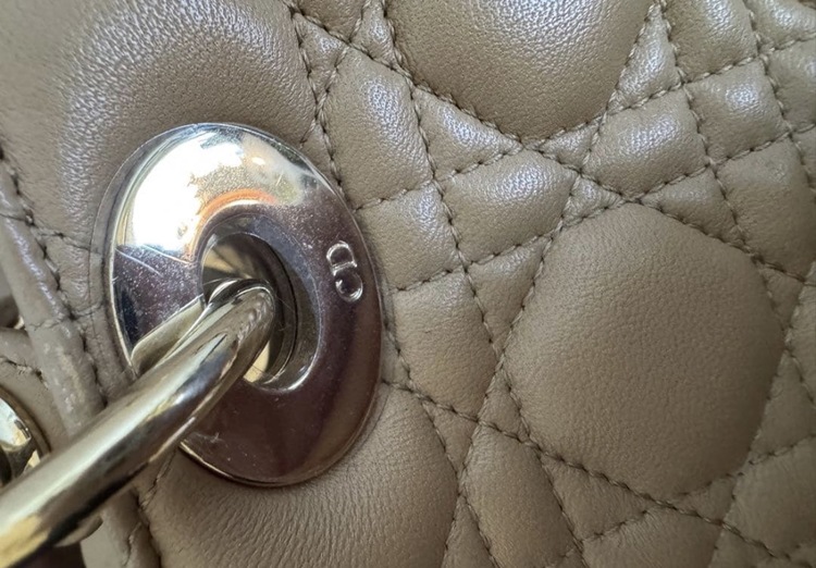 ディオール  （ブランドバッグ）の商品画像 - 査定依頼日：2026年3月21日 - 最高査定価格：250,000円