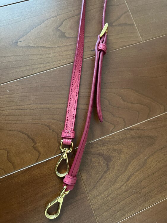 プラダ  （ブランドバッグ）の商品画像 - 査定依頼日：2025年4月30日 - 最高査定価格：80,000円