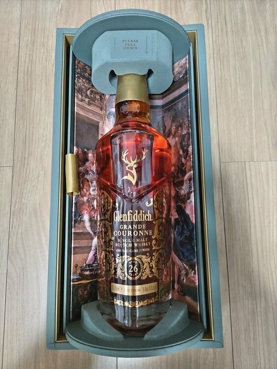 26年 Grande Couronne（お酒）の商品画像 - 査定依頼日：2026年1月12日 - 最高査定価格：46,000円