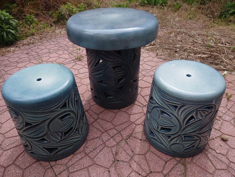 信楽焼ガーデンテーブルセット（美術品・骨董品）の商品画像 - 査定依頼日：2026年4月7日 - 最高査定価格：100,000円