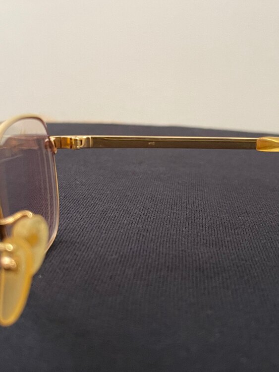 K18 フレーム眼鏡（金・貴金属）の商品画像 - 査定依頼日：2025年5月27日 - 最高査定価格：350,000円