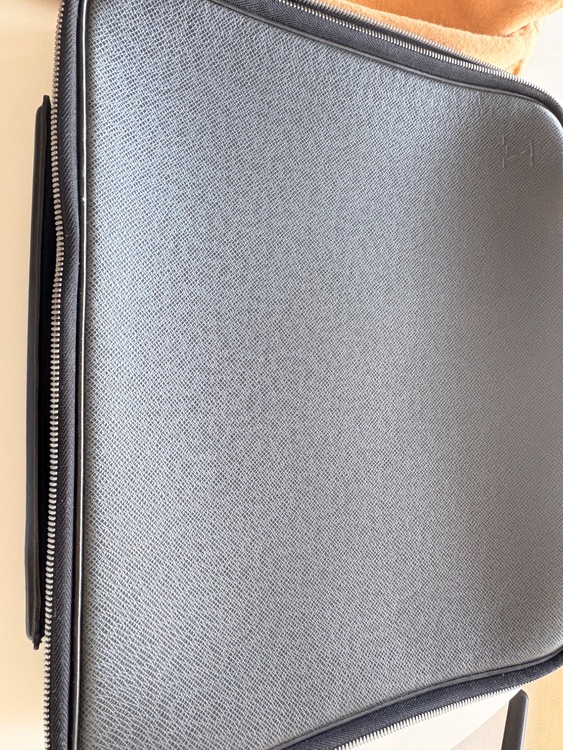 ルイヴィトン タイガ （ブランドバッグ）の商品画像 - 査定依頼日：2026年2月28日 - 最高査定価格：55,000円