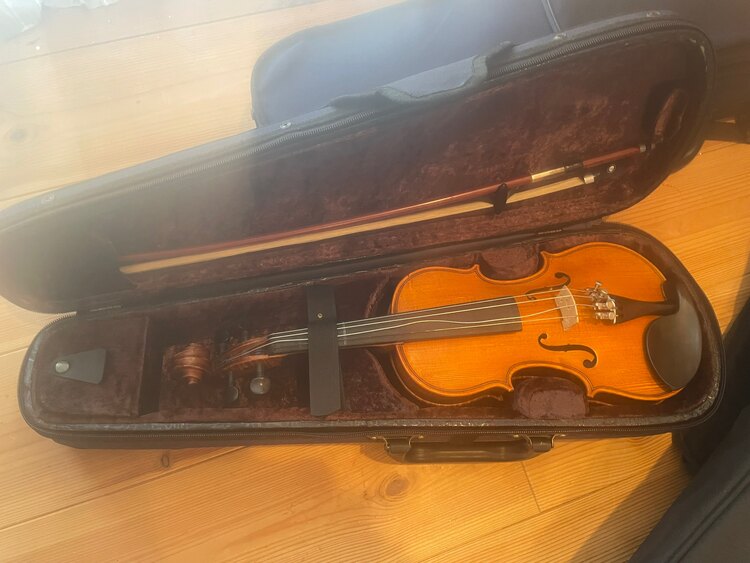 nelle officine GLIGA（ピアノ・楽器・PA機材）の商品画像 - 査定依頼日：2025年1月26日 - 最高査定価格：20,000円