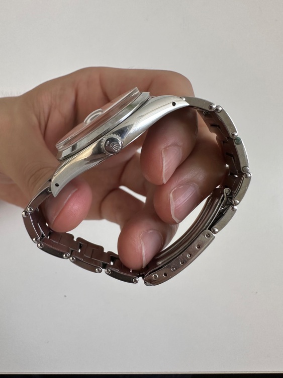 オイスターデイト（高級時計）の商品画像 - 査定依頼日：2025年7月26日 - 最高査定価格：730,000円