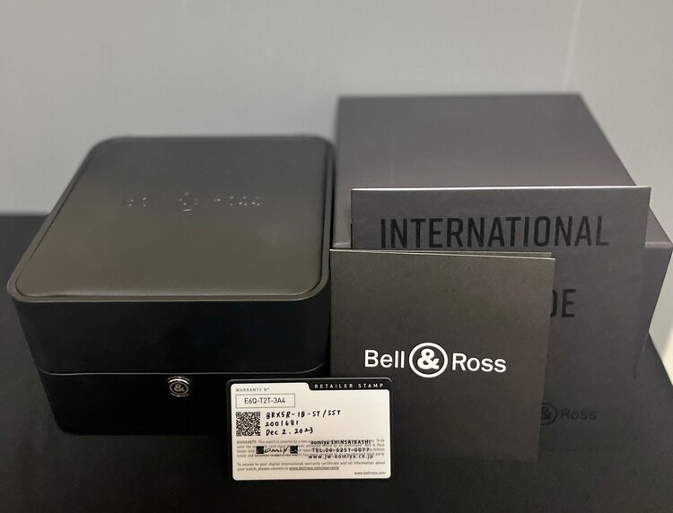 ベル&amp;ロス その他 BR-X5 あいす（高級時計）の商品画像 - 査定依頼日：2024年12月15日 - 最高査定価格：350,000円