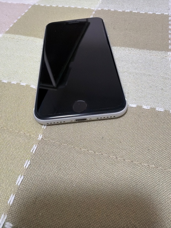 iPhone（スマホ）の商品画像 - 査定依頼日：2026年9月27日 - 最高査定価格：11,000円