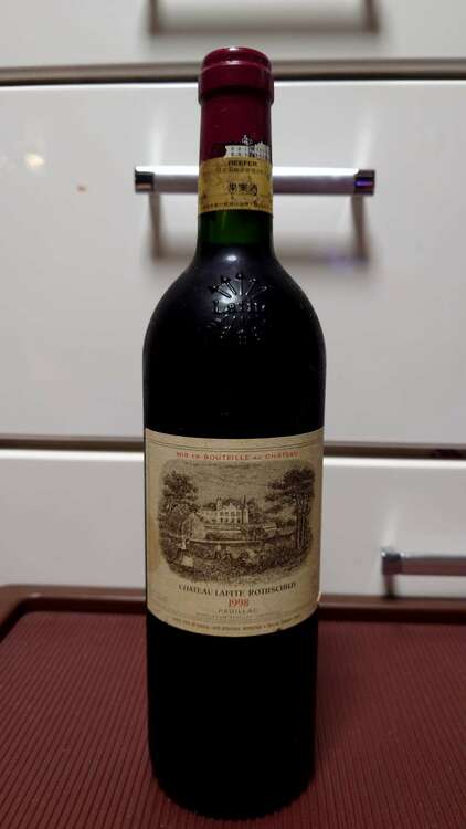 ワイン シャトーラフィットロートシルト （お酒）の商品画像 - 査定依頼日：2025年5月15日 - 最高査定価格：62,000円