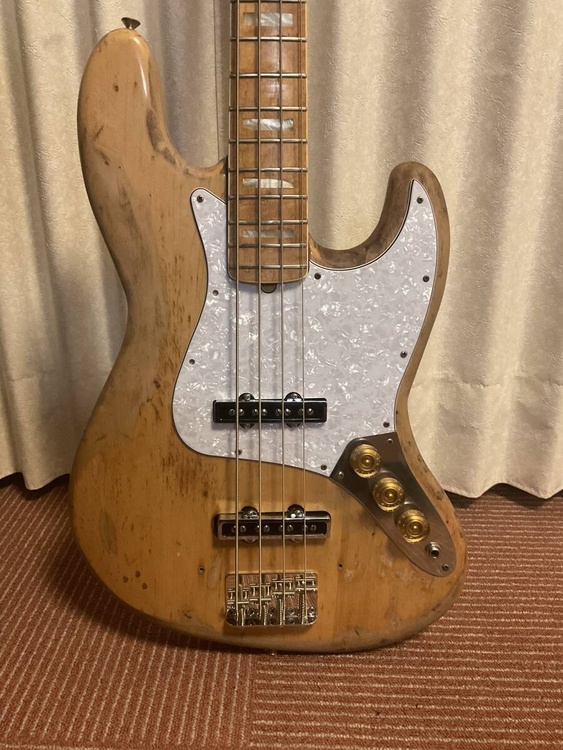 jazz bass 1974（ピアノ・楽器・PA機材）の商品画像 - 査定依頼日：2026年5月24日 - 最高査定価格：250,000円