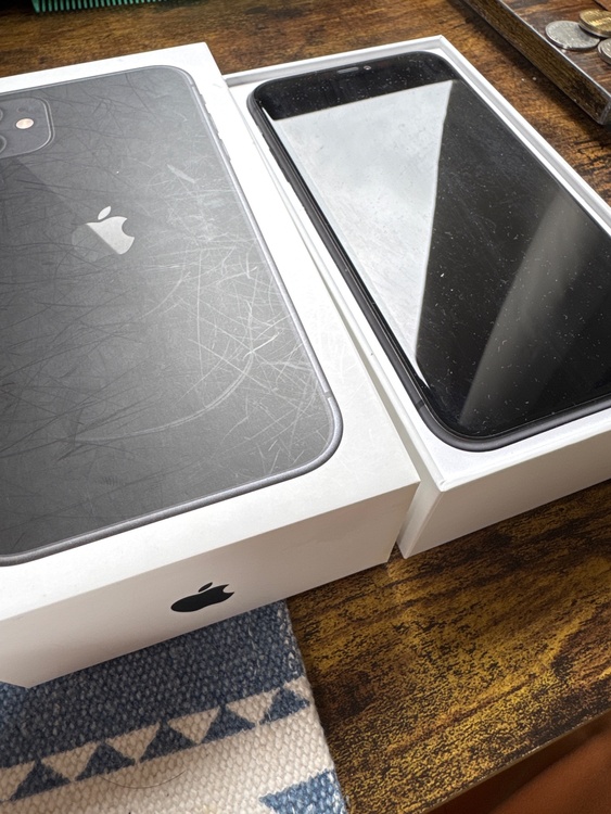 iPhone iPhone11 128GB SIMフリー（スマホ）の商品画像 - 査定依頼日：2026年8月4日 - 最高査定価格：21,000円
