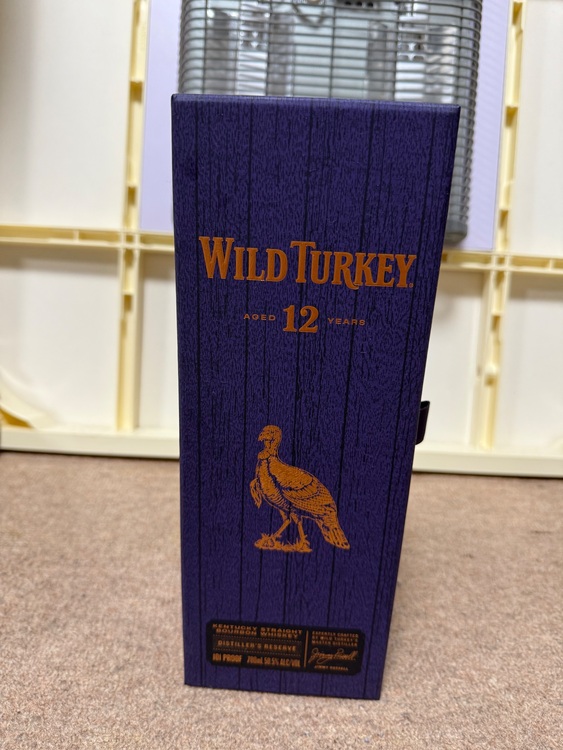 ウイスキー ワイルドターキー （お酒）の商品画像 - 査定依頼日：2025年10月12日 - 最高査定価格：9,000円