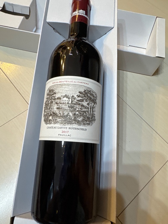 2017（お酒）の商品画像 - 査定依頼日：2025年6月30日 - 最高査定価格：65,000円