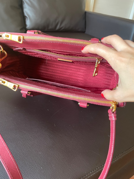 プラダ  （ブランドバッグ）の商品画像 - 査定依頼日：2025年9月10日 - 最高査定価格：80,000円