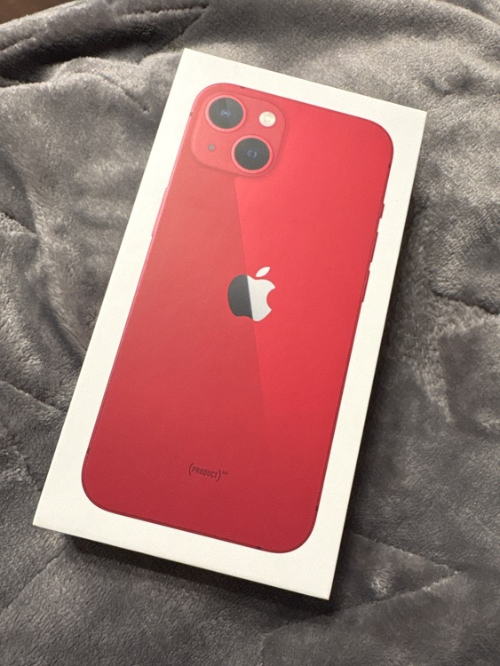 iPhone13,Red,128GB（スマホ）の商品画像 - 査定依頼日：2025年11月2日 - 最高査定価格：43,000円