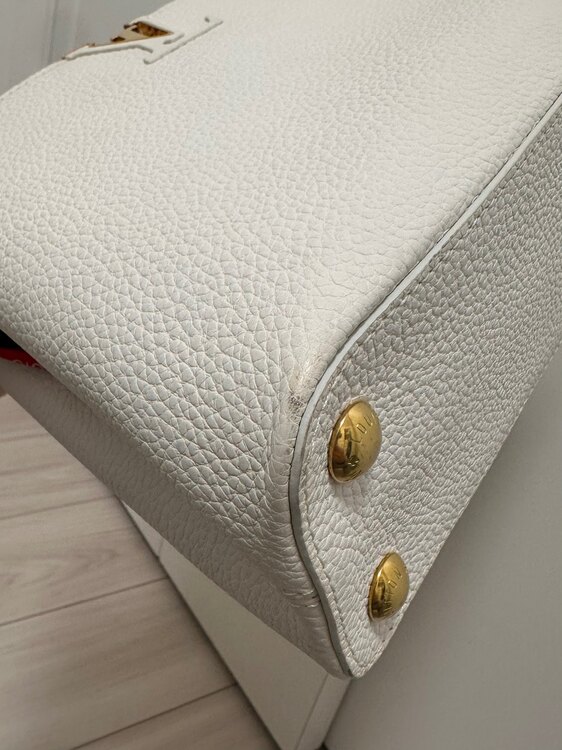 カプシーヌ（ブランドバッグ）の商品画像 - 査定依頼日：2025年5月4日 - 最高査定価格：300,000円