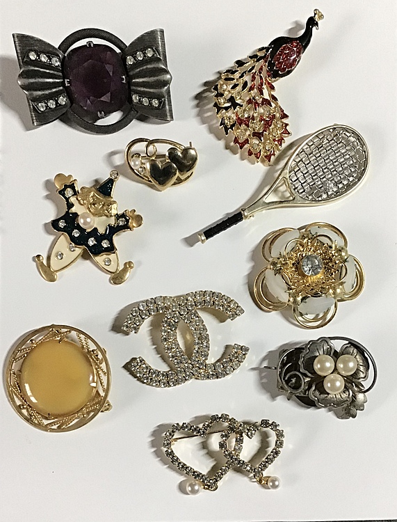 ブローチ（古着・ファッション）の商品画像 - 査定依頼日：2020年4月18日