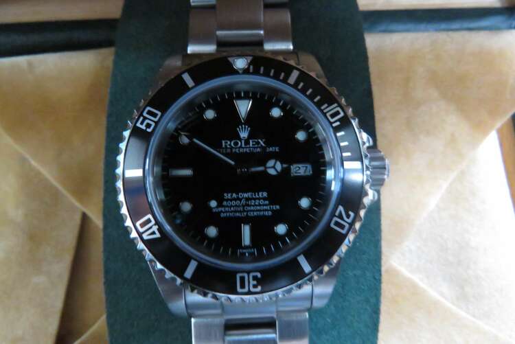 ロレックス シードゥエラー 1660（高級時計）の商品画像 - 査定依頼日：2024年12月27日 - 最高査定価格：1,350,000円