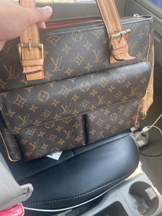 LOUISVUITTONパリス（ブランドバッグ）の商品画像 - 査定依頼日：2025年6月21日 - 最高査定価格：65,000円