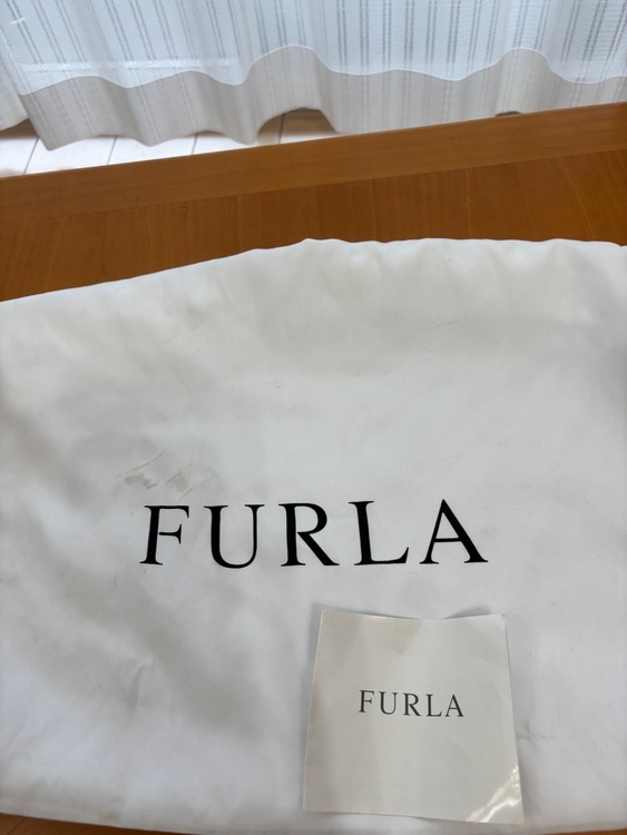 FURLA フルラ ハイパー 2WAY ハンドバッグ（ブランドバッグ）の商品画像 - 査定依頼日：2026年9月27日 - 最高査定価格：2,000円