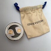 ヴィトン　ワイヤレスイヤホン（オーディオ・スピーカー）の商品画像 - 査定依頼日：2025年2月2日 - 最高査定価格：15,000円