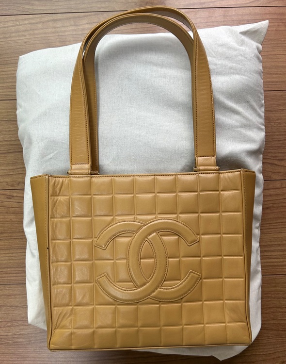 チョコバー ココマーク ショルダーバッグ（ブランドバッグ）の商品画像 - 査定依頼日：2025年9月21日 - 最高査定価格：150,000円