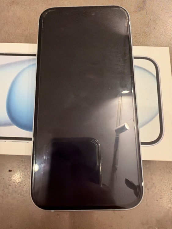 iPhone15（スマホ）の商品画像 - 査定依頼日：2026年9月21日 - 最高査定価格：76,000円