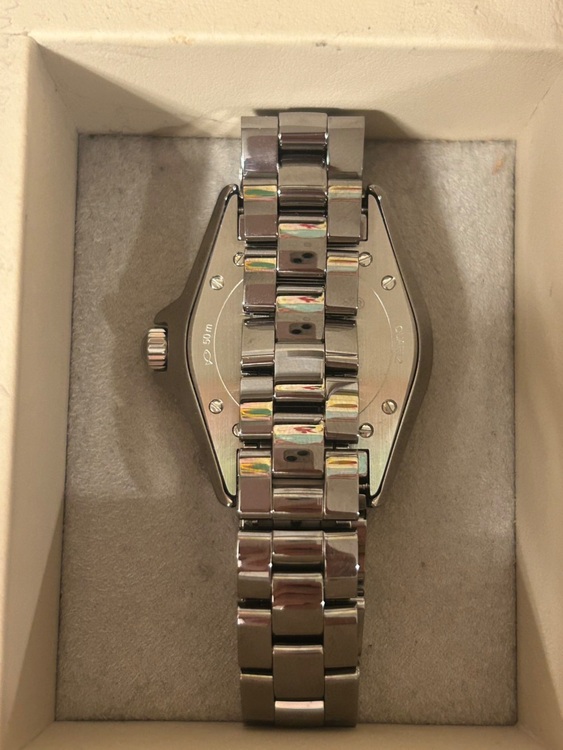 J12  クロマティック（高級時計）の商品画像 - 査定依頼日：2025年8月30日 - 最高査定価格：700,000円