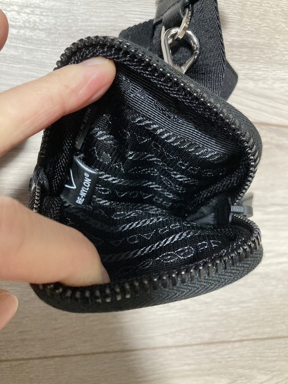 リナイロン　ショルダーバッグ（ブランドバッグ）の商品画像 - 査定依頼日：2025年12月28日 - 最高査定価格：100,000円