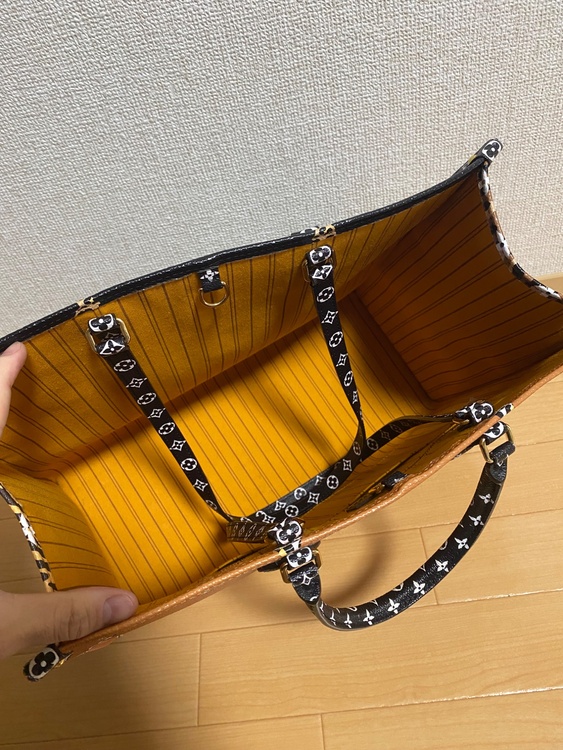 オンザゴーGM（ブランドバッグ）の商品画像 - 査定依頼日：2026年3月23日 - 最高査定価格：100,000円