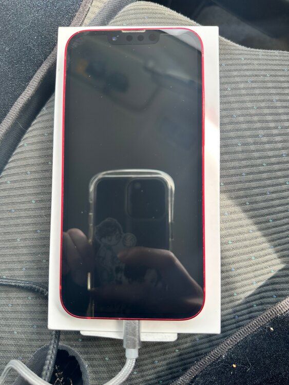 iPhone 13 128GB au（スマホ）の商品画像 - 査定依頼日：2025年5月21日 - 最高査定価格：41,000円