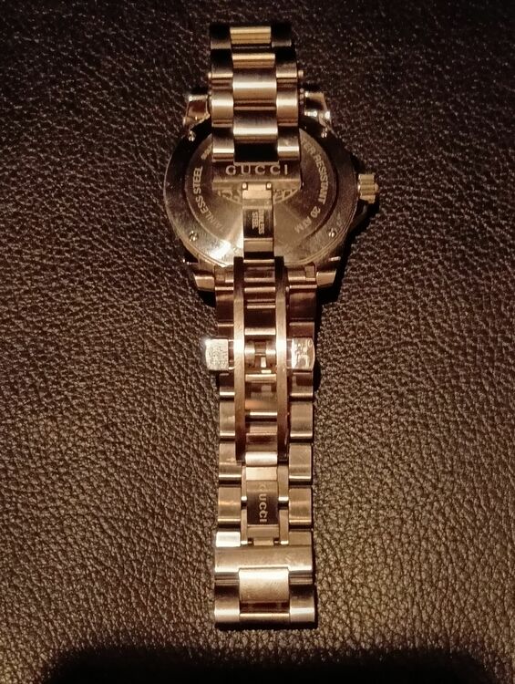 その他 その他 グッチ 腕時計 gucci メンズ dive ダイブ 40mm ホワイト シルバー ya136336（高級時計）の商品画像 - 査定依頼日：2025年8月5日 - 最高査定価格：38,000円