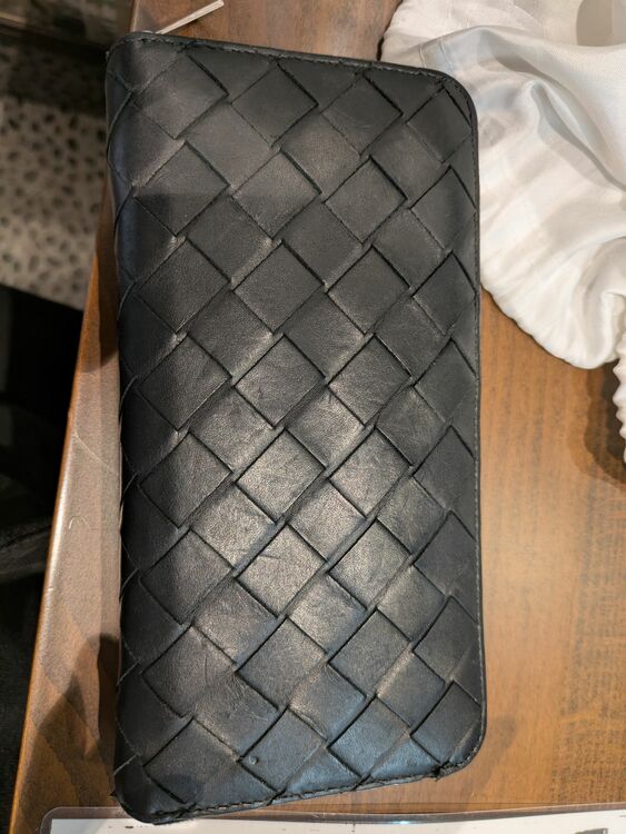 ボッテガ・ヴェネタ  （ブランドバッグ）の商品画像 - 査定依頼日：2025年11月28日 - 最高査定価格：20,000円