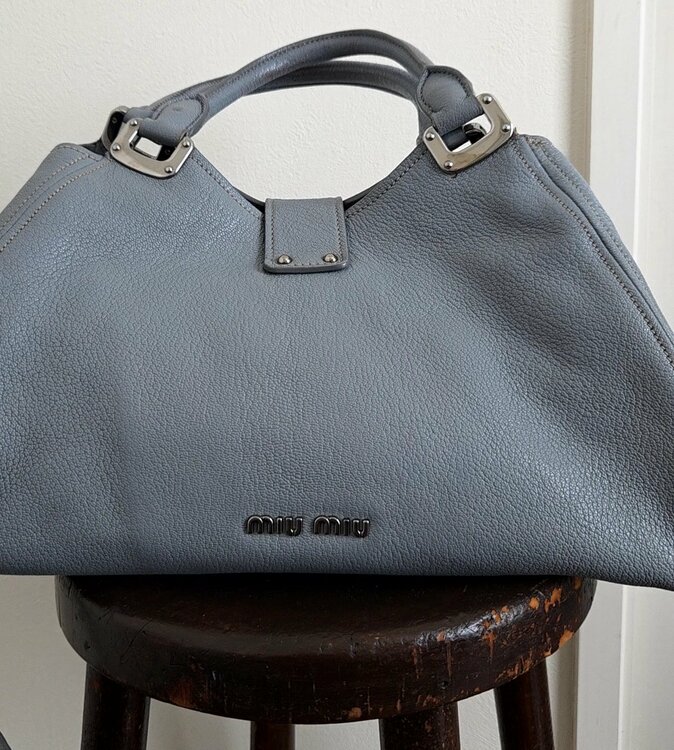 ミュウミュウ  （ブランドバッグ）の商品画像 - 査定依頼日：2026年2月5日 - 最高査定価格：50,000円