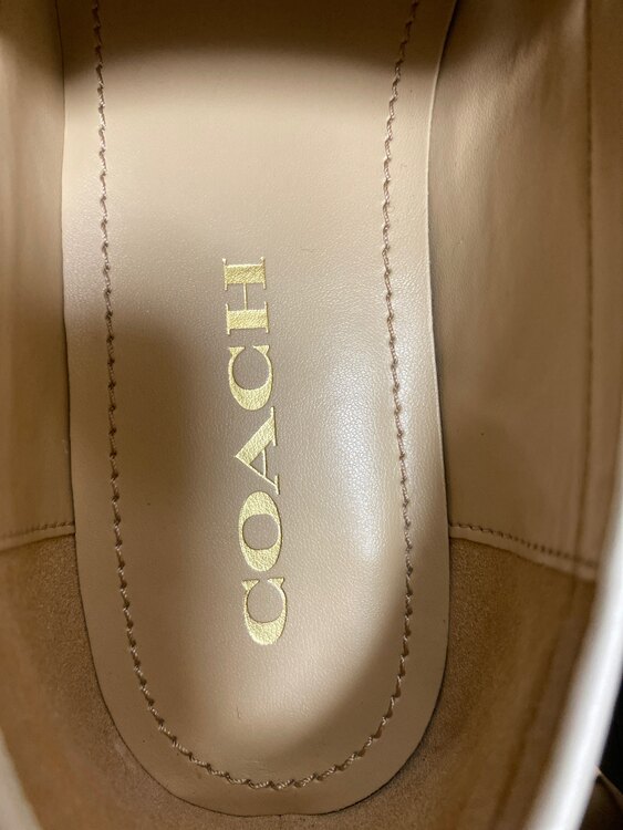 coach（古着・ファッション）の商品画像 - 査定依頼日：2025年2月20日 - 最高査定価格：5,000円