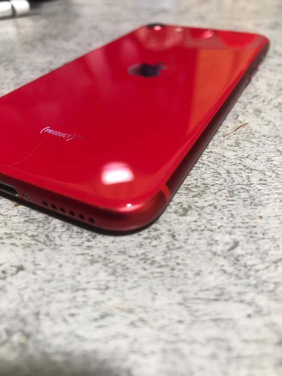 iPhone SE (第 2 世代) 64GB SIMフリー（スマホ）の商品画像 - 査定依頼日：2025年10月15日 - 最高査定価格：14,000円