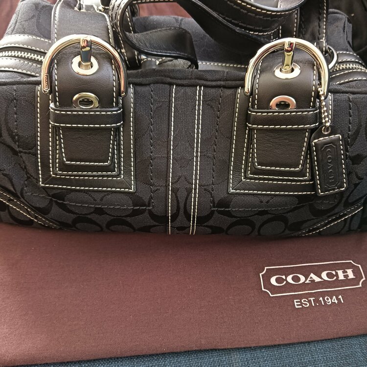 その他 コーチ （ブランドバッグ）の商品画像 - 査定依頼日：2026年1月11日 - 最高査定価格：5,000円