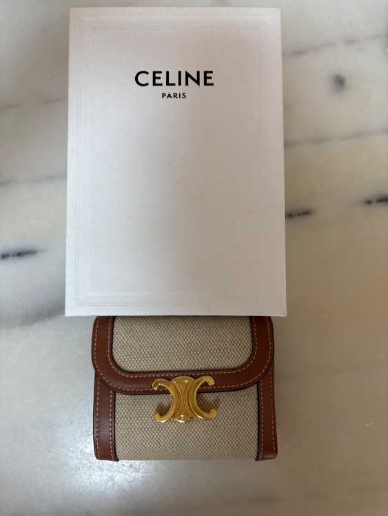 Small Flap Wallet（ブランド財布・小物）の商品画像 - 査定依頼日：2026年10月6日 - 最高査定価格：20,000円