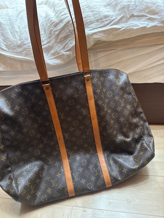 わからないです（ブランドバッグ）の商品画像 - 査定依頼日：2025年12月8日 - 最高査定価格：70,000円