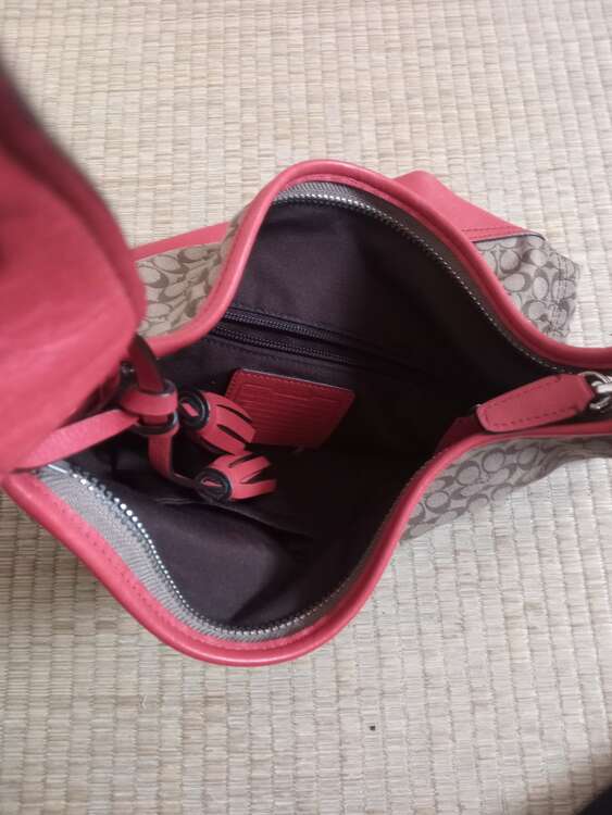 ショルダーバッグ（ブランドバッグ）の商品画像 - 査定依頼日：2024年9月26日