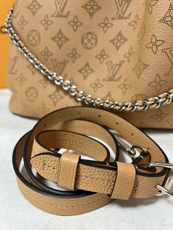 ベラトート（ブランドバッグ）の商品画像 - 査定依頼日：2025年1月5日 - 最高査定価格：280,000円