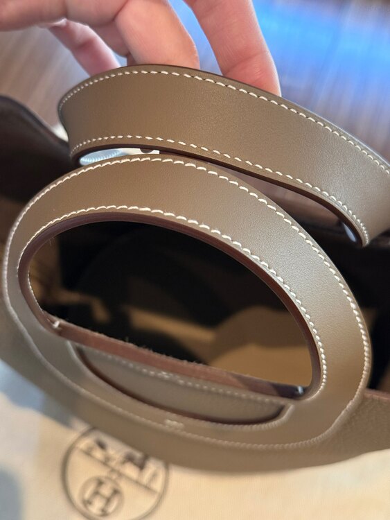 インザループ23（ブランドバッグ）の商品画像 - 査定依頼日：2025年2月20日 - 最高査定価格：560,000円