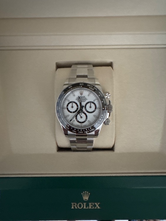 ロレックス デイトナ 126500LN 白（高級時計）の商品画像 - 査定依頼日：2025年6月17日 - 最高査定価格：4,840,000円