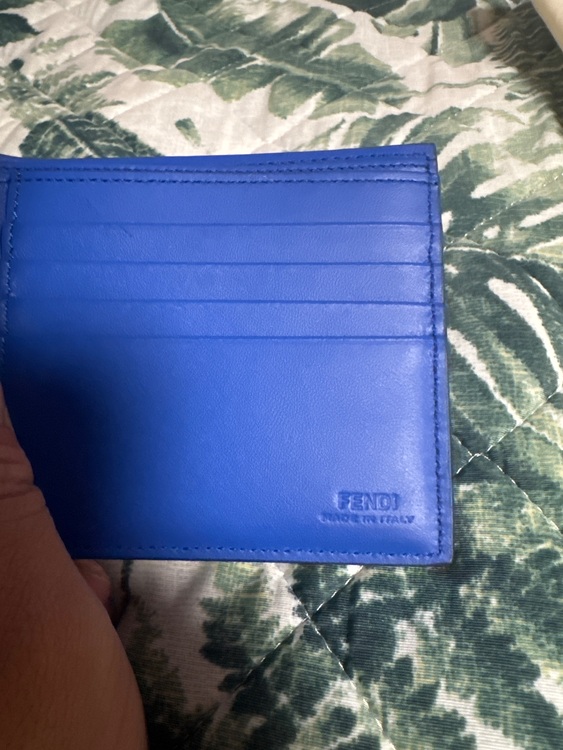 フェンディ  （ブランドバッグ）の商品画像 - 査定依頼日：2025年10月21日 - 最高査定価格：30,000円