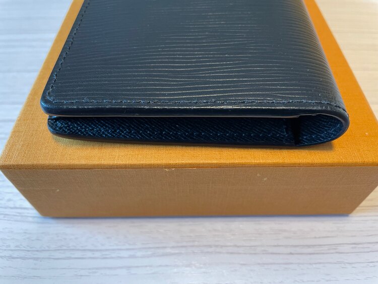 ルイヴィトン エピ （ブランドバッグ）の商品画像 - 査定依頼日：2025年4月29日 - 最高査定価格：30,000円