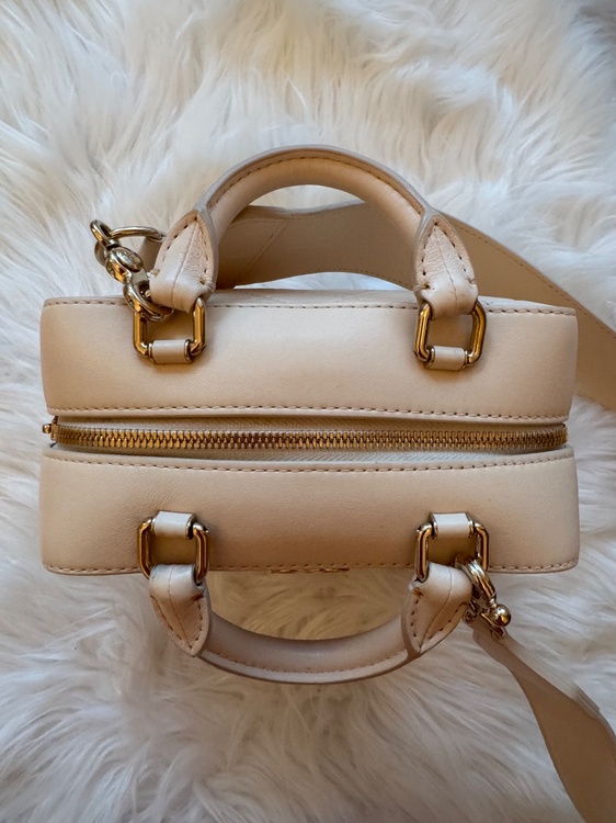 CHANEL 2WAY ハンドバッグ（ブランドバッグ）の商品画像 - 査定依頼日：2026年6月26日 - 最高査定価格：200,000円