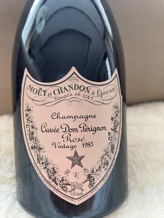 シャンパン ドン・ペリニヨン （お酒）の商品画像 - 査定依頼日：2025年5月21日 - 最高査定価格：40,000円
