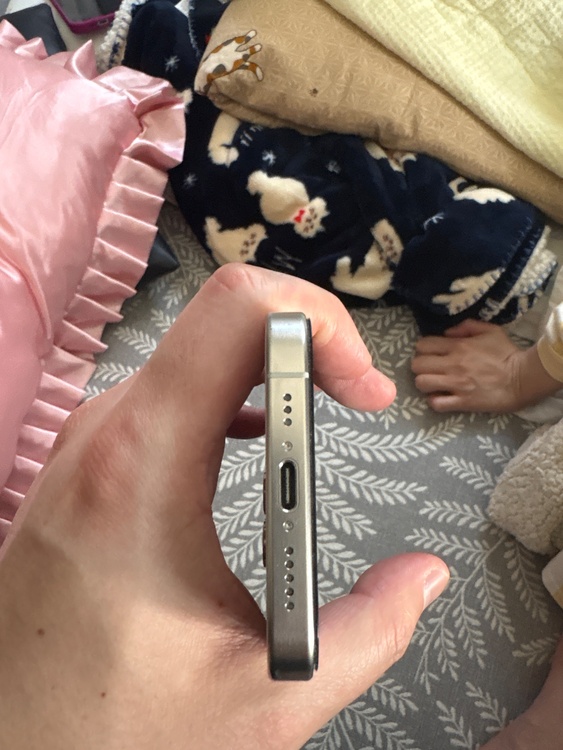 iPhone 15 Pro 256GB SIMフリー（スマホ）の商品画像 - 査定依頼日：2026年4月12日 - 最高査定価格：81,000円