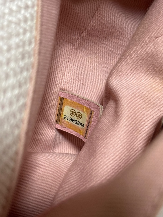 ドーヴィル（ブランドバッグ）の商品画像 - 査定依頼日：2026年3月2日 - 最高査定価格：140,000円